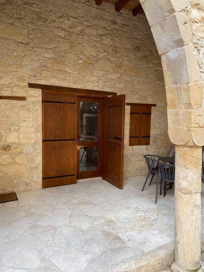 Thalassovouni Traditional House In The Center Of The Village Exterior foto